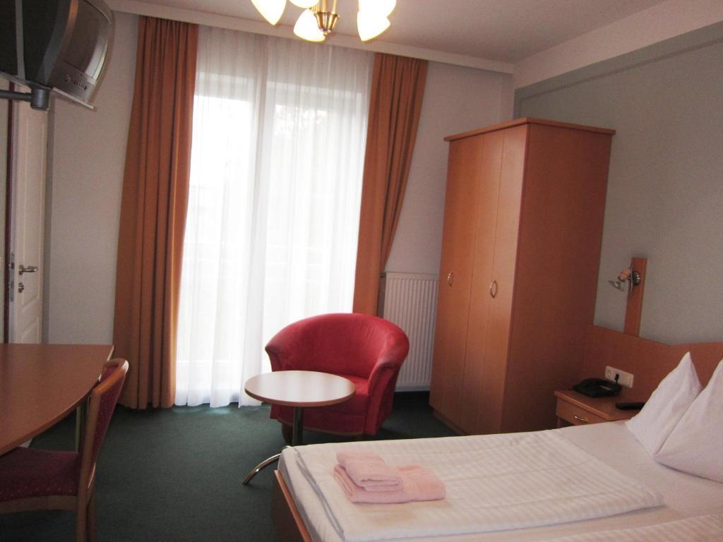 Pension Elisabeth Санкт-Пельтен Номер фото